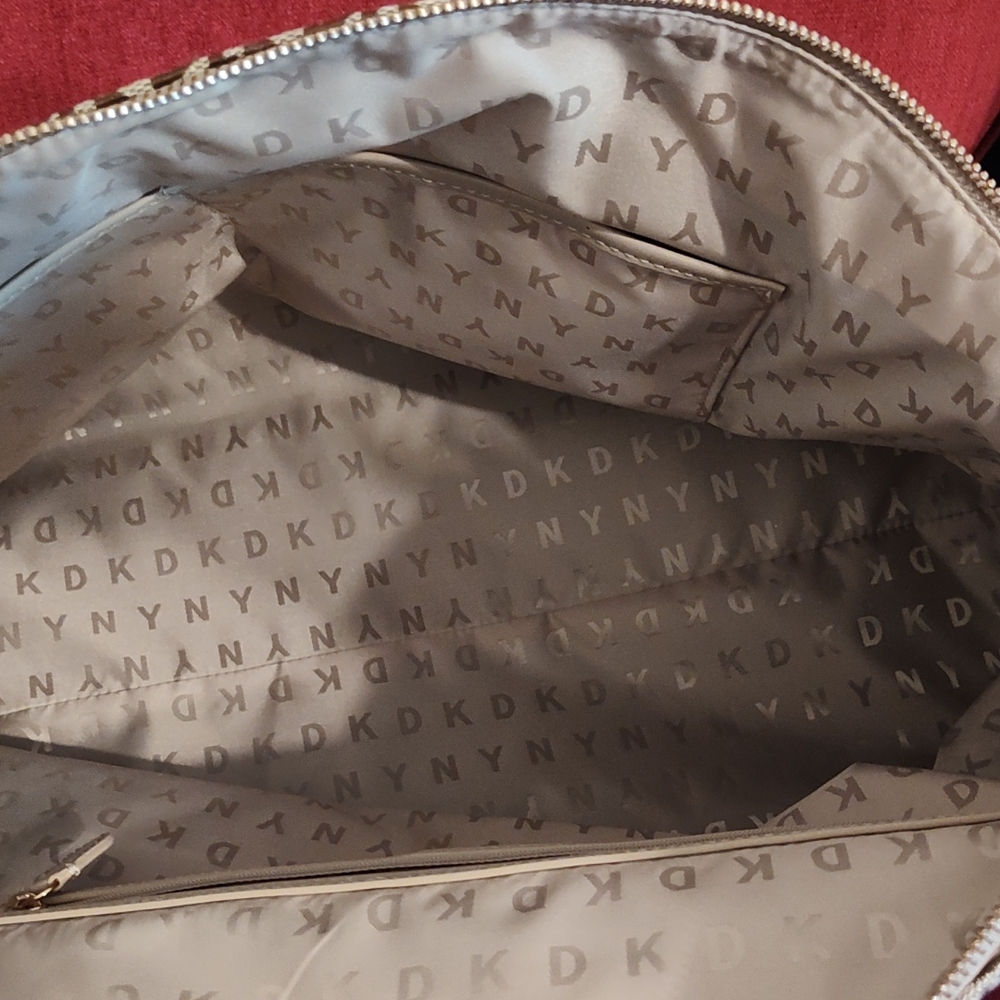 Bag - Picture 3 of 3